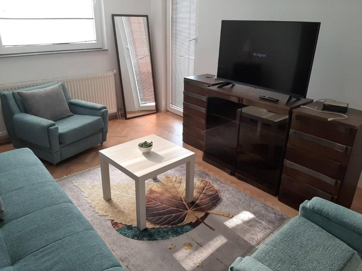 Iv2020 Apartment Skopje Ngoại thất bức ảnh