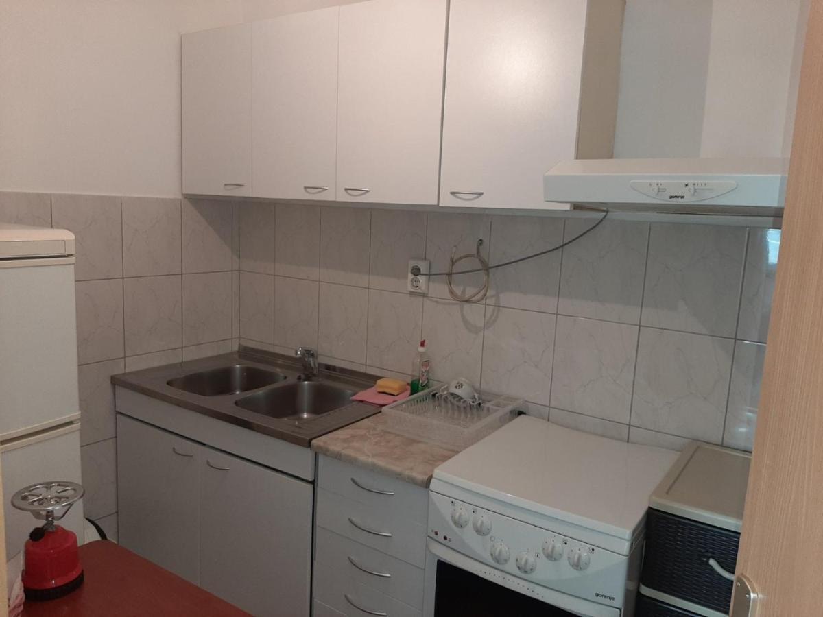 Iv2020 Apartment Skopje Ngoại thất bức ảnh